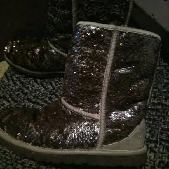 Ugg gold brown sequence size 6 - Picture 1 of 2